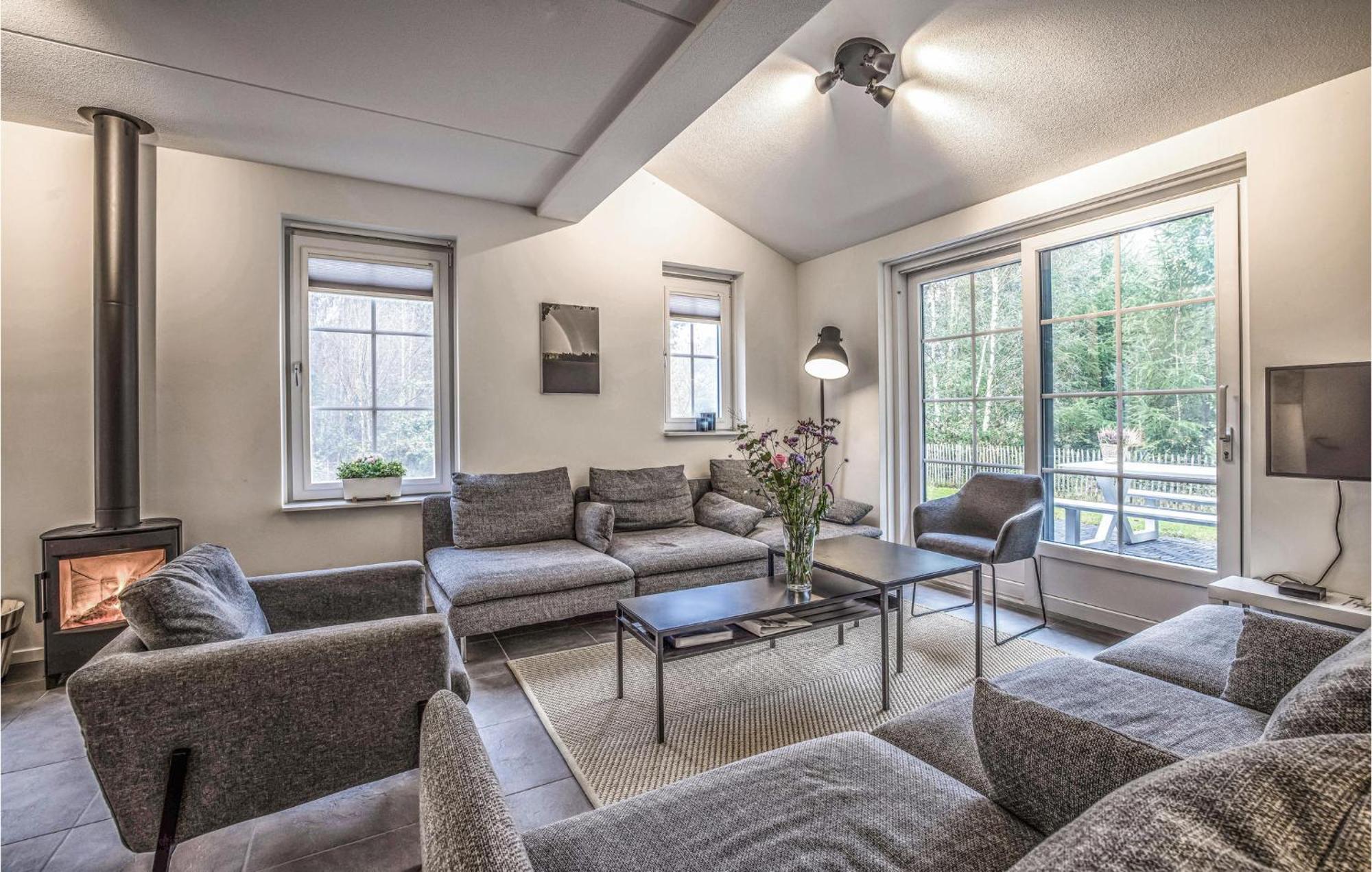 Amazing Home In Rijssen With Wifi מראה חיצוני תמונה